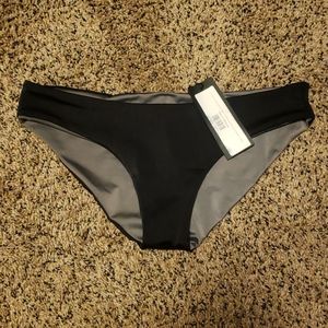 NWT Fenntessa reversible bikini bottoms